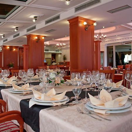 Hotel Garden Охрид Екстер'єр фото