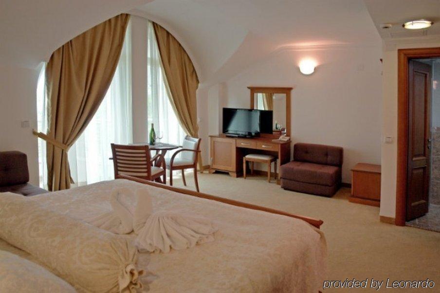 Hotel Garden Охрид Екстер'єр фото